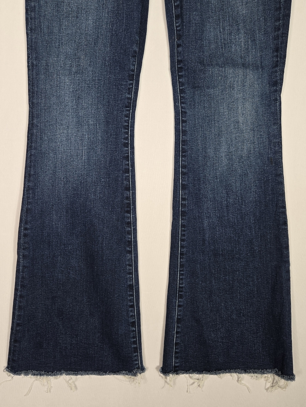 Mother The Weekender Fray Size 28 Mint Condition Dark Stretch Denim Flare - Picture 5 of 15